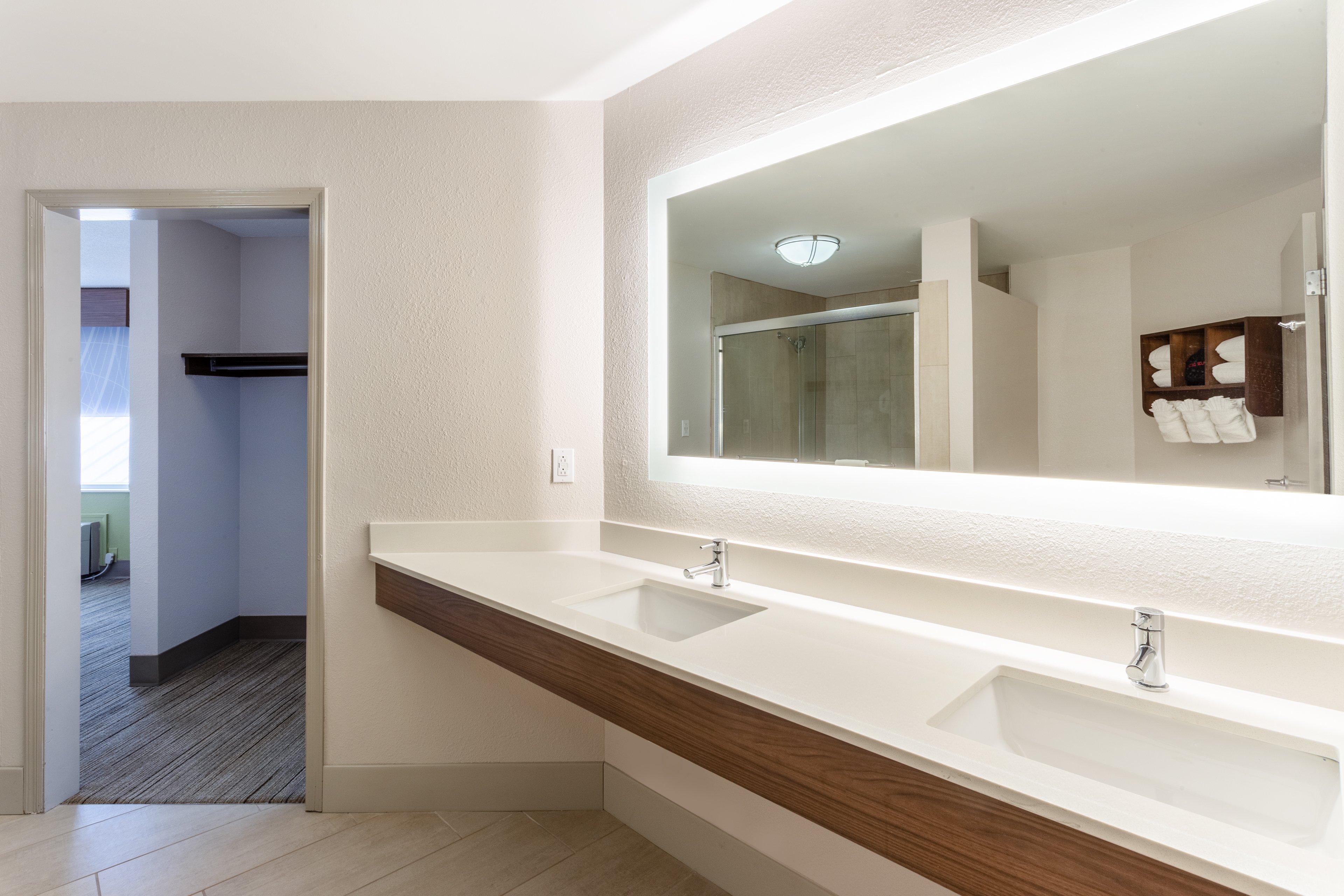 Holiday Inn Express Scottsburg By Ihg Ngoại thất bức ảnh